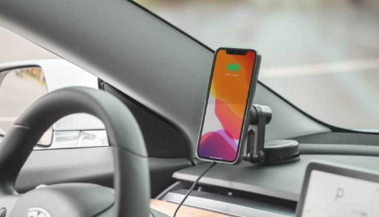 How to Fix a Car Phone Holder Suction Cup That Won’t Stay Put