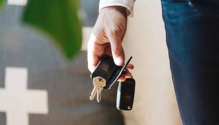 Does a Magnet Damage your Car Key Fob?