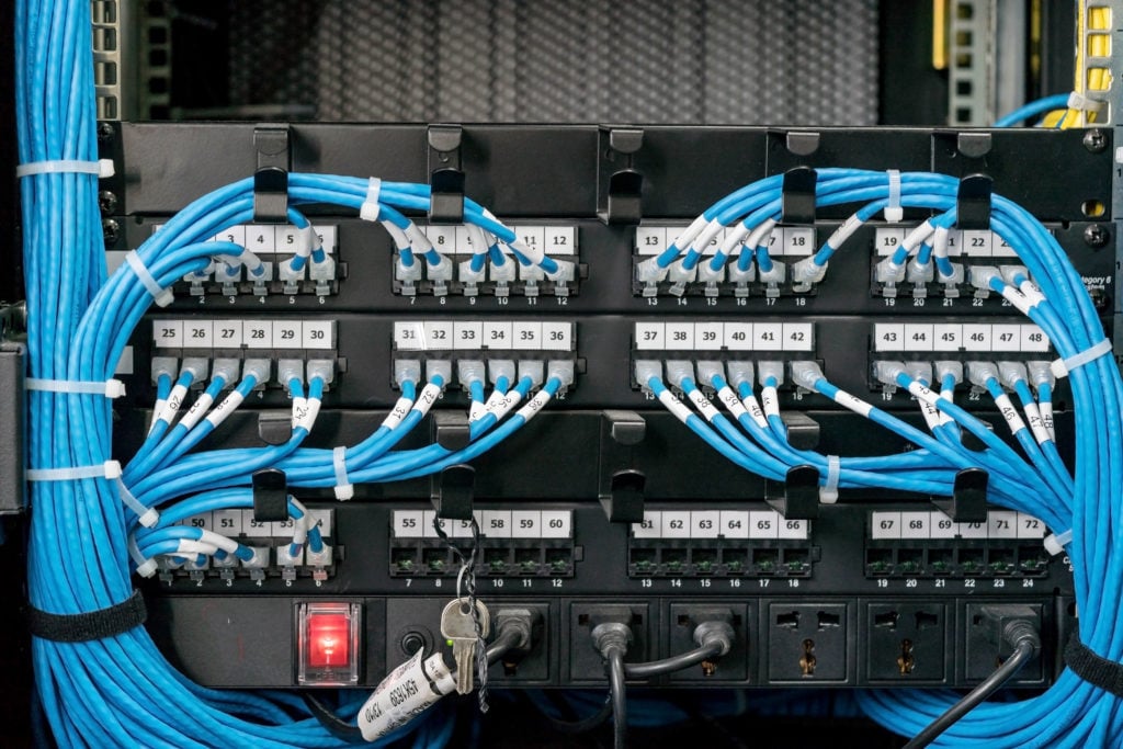 Efficient Cable Management: Choosing the Right Patch Panel Wall Mount Solution